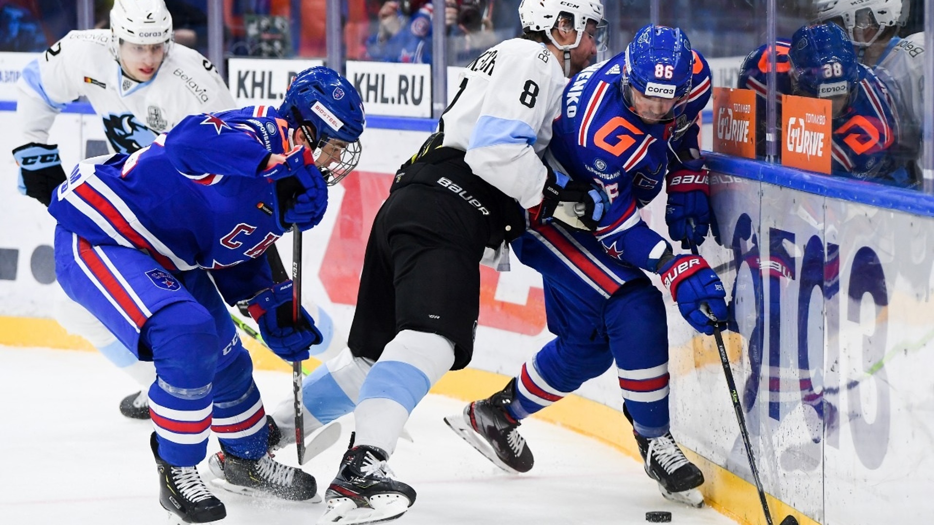 динамо минск хоккей счет матча. динамо минск хоккей счет матча. ска динамо минск счет вчера. салават динамо минск 9 1. локомотив динамо минск 2012.