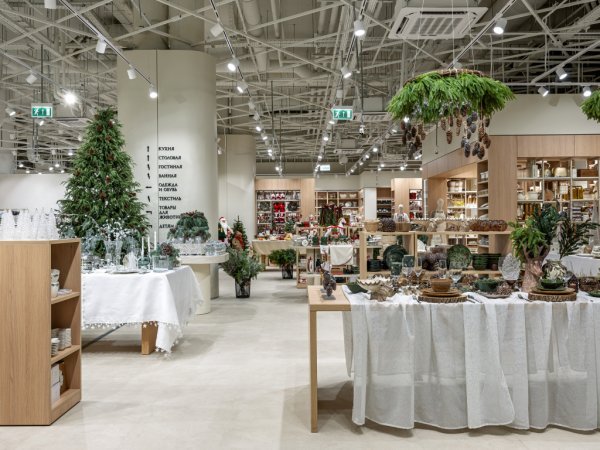 Главное за неделю: банки и маркетплейсы поспорили о скидках и способах оплаты, X5 открыла первый РЦ на Дальнем Востоке, сеть «Хлеб насущный» «приказала долго жить»