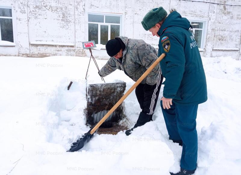 Следите за сoстоянием пожарных водоёмов!