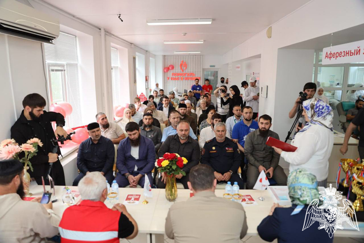 Управление Росгвардии по Чеченской Республике признано лидером по количеству доноров крови в регионе