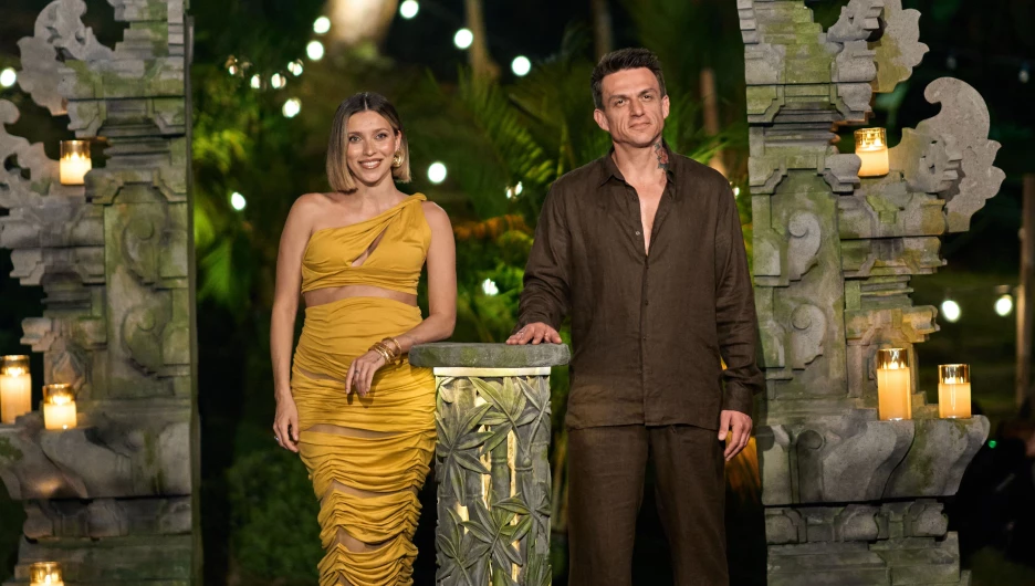 Семіз әйелдер жамбастарын жайып жіберді