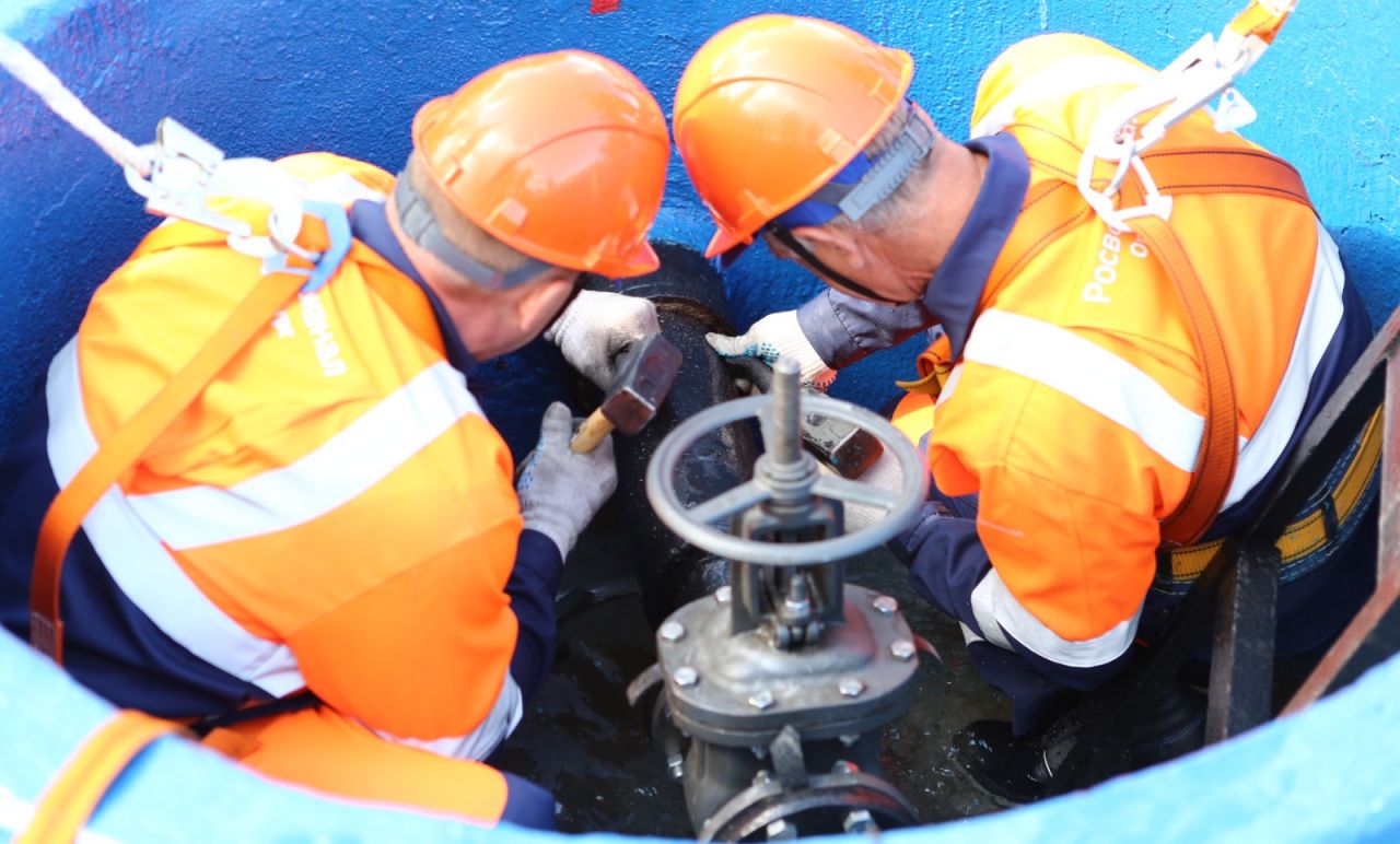 Холодная вода воронеж. Водный источник воронеж. Водоснабжение района. Воронеж прорыв трубы. Нет воды воронеж.