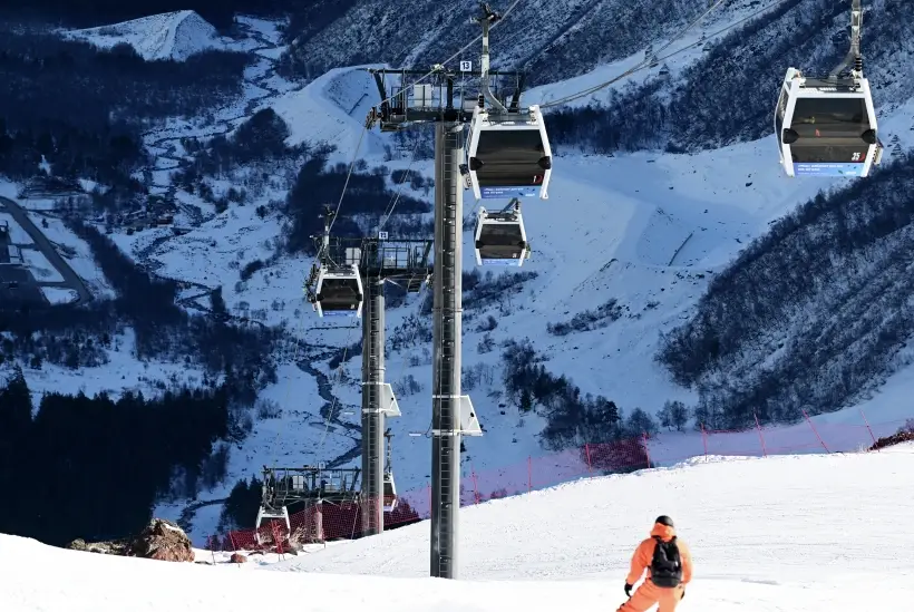 Экстренное предупреждение объявили из-за высокой лавиноопасности в горах КБР. Фото. © РИА Новости. Сергей Пивоваров