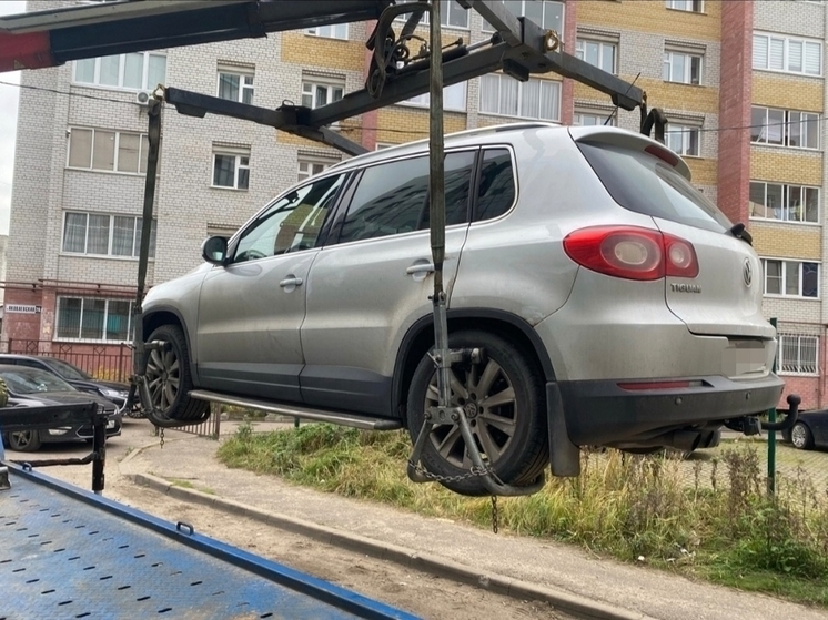 В Ярославле приставы нашли перепрятанную иномарку должника