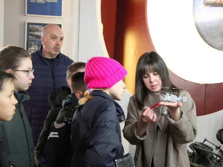 В Улан-Удэ авиазавод снял турникеты для школьников