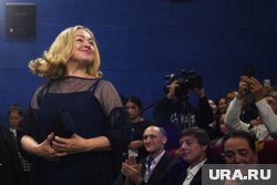 Яковлева долго восстанавливалась после аварии, но снова начала выступать на сцене и сниматься в кино