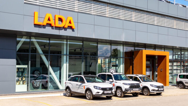 Раскрыты реальные цены на автомобили LADA у дилеров. Сколько они стоят прямо сейчас