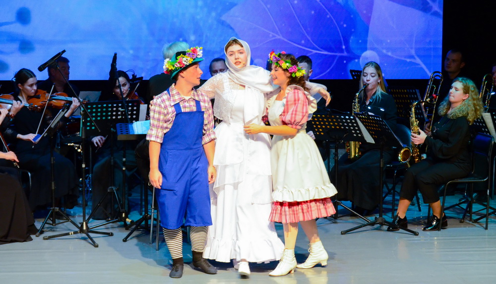 Детский музыкальный театр представил спектакль по сказке Метерлинка