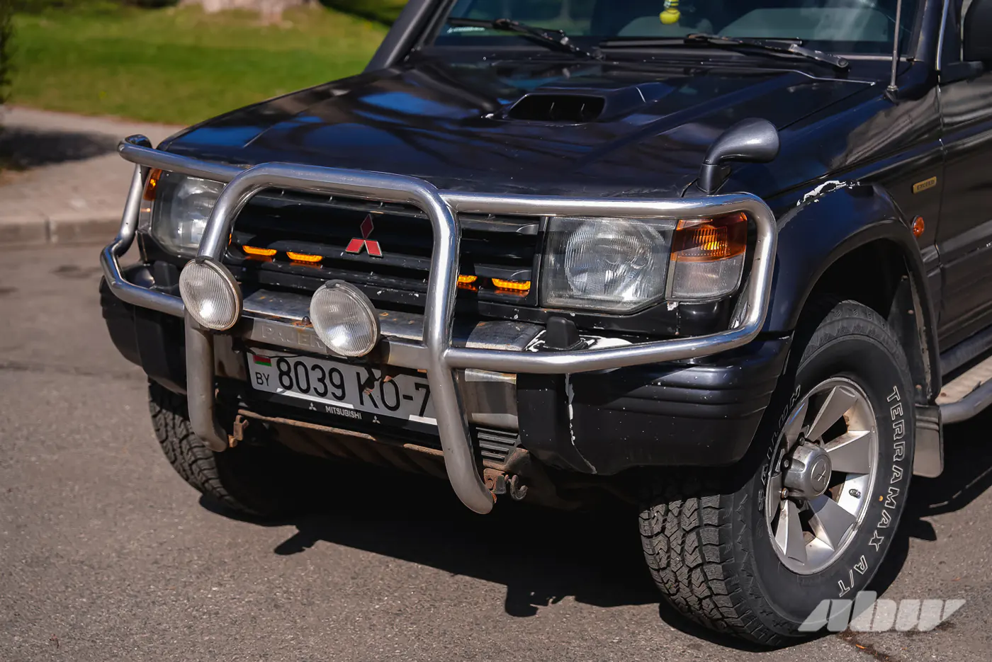 «Это был типичный перекупский вариант, но я влюбился»: история 30-летнего Mitsubishi Pajero