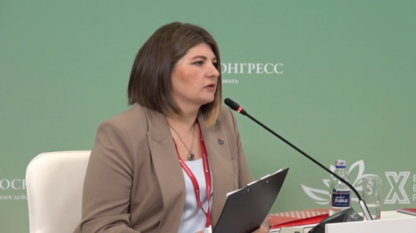 Миллиард человек, говорящих по-русски: на ВЭФ обсудили пути продвижения русского языка 