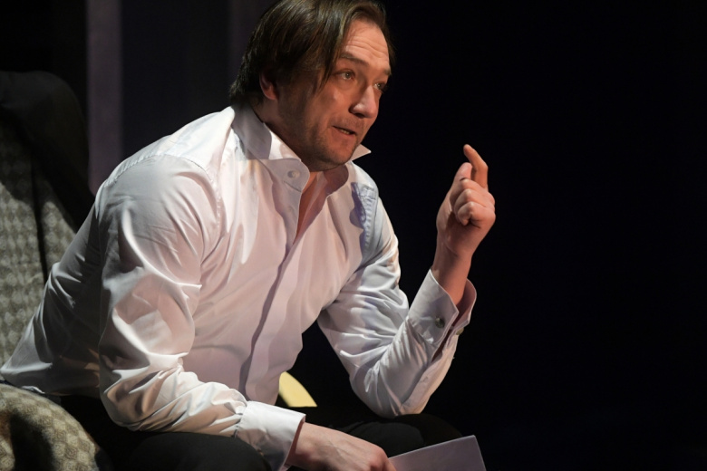 Крым, проблемы со здоровьем, тайный брак: куда пропал актер Петр Красилов