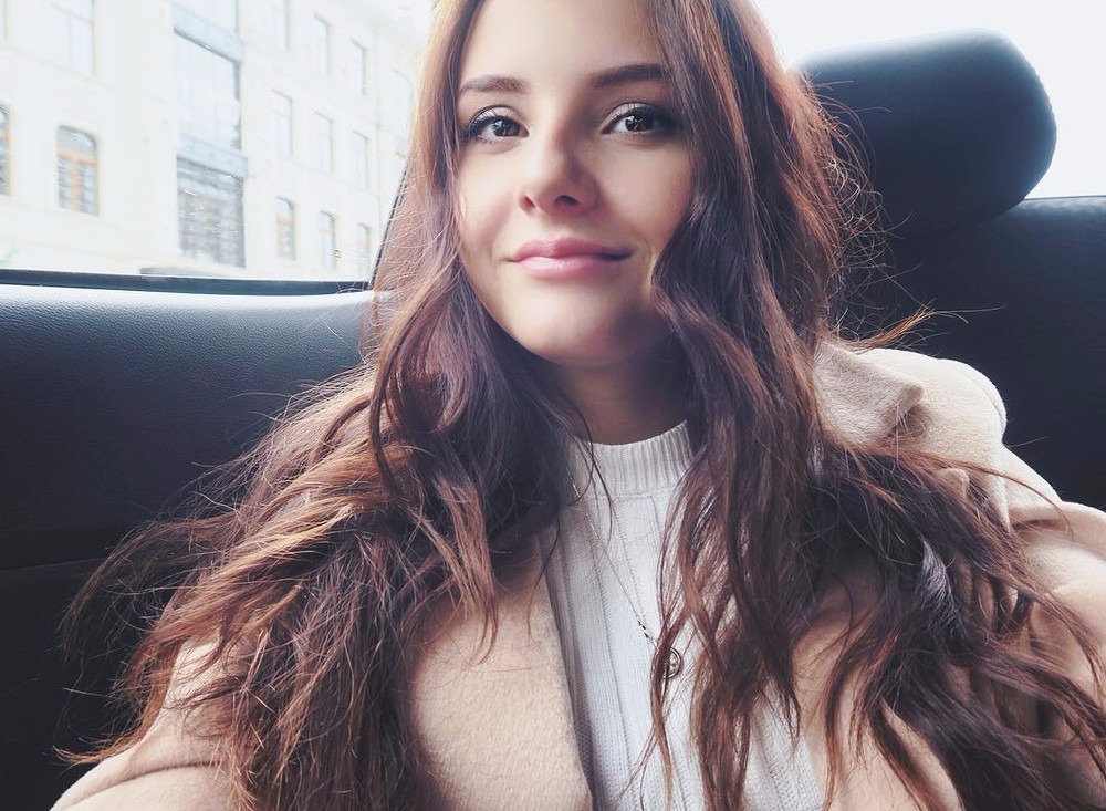 Певица Нюта заявила, что ее мама потеряла сознание из-за гриппа B