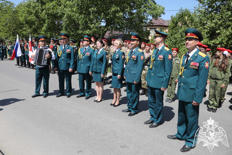 «Парад у дома ветерана» прошел для 98-летнего фронтовика Великой Отечественной войны в донской столице