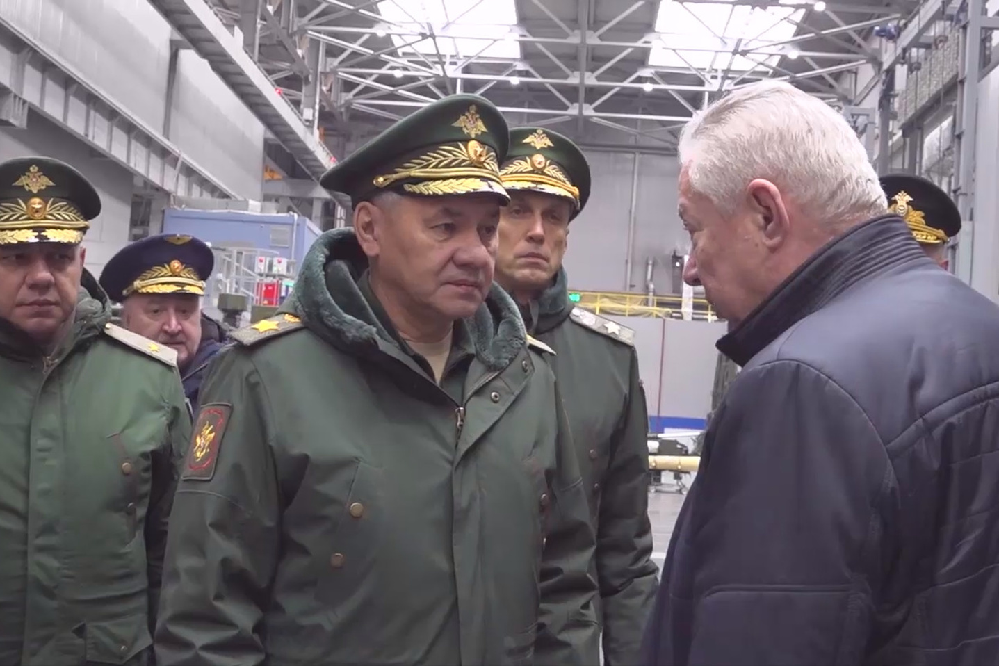 Рабочий склада. Слесаря мср мср. Трудоустройство вакансии. Конвейерное производство. Кладовщик-комплектовщик.