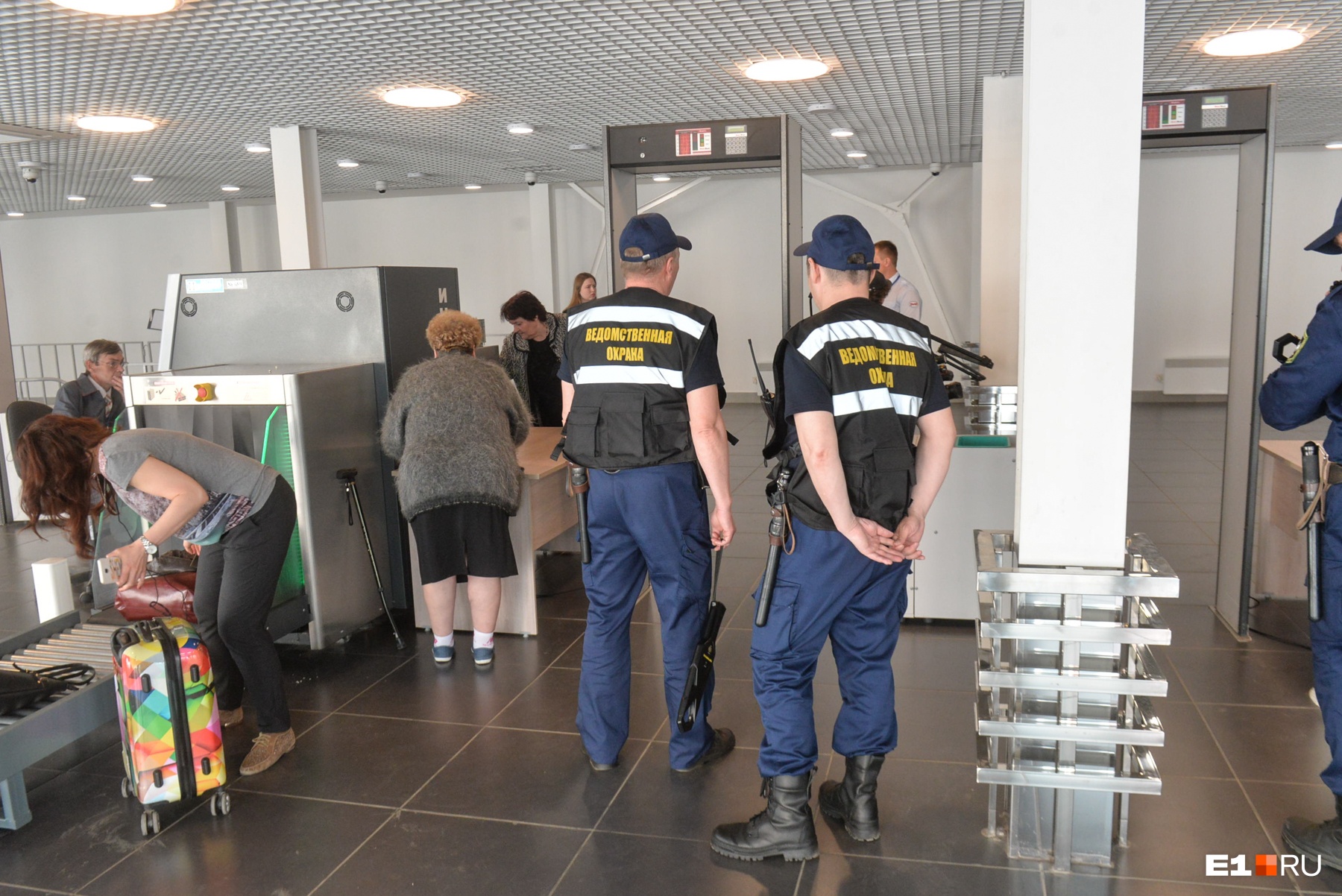 реклама на вокзале екатеринбург.