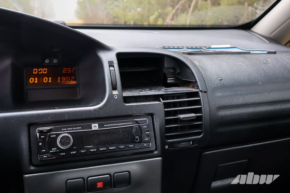 «Сложил задний ряд – и в нее полквартиры влезло»: мнение владельца Opel Zafira