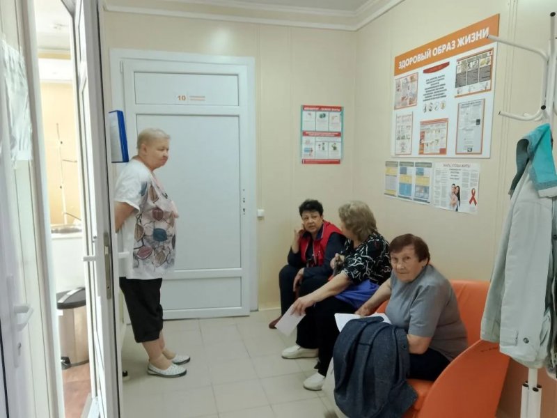 Почти 40 жителей села Вишневое получили консультации специалистов в рамках Дня здоровья
