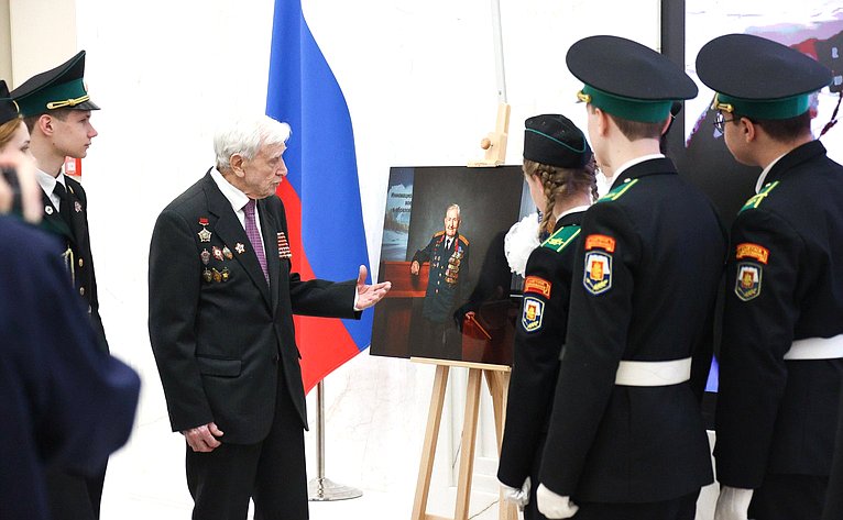 Открытие в Совете Федерации выставки «Лица Великой Победы»