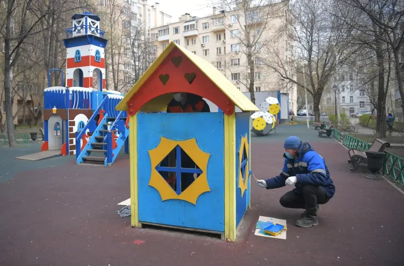 Около 1,5 млрд рублей получат муниципалитеты Петербурга на благоустройство дворов в 2025 году. Фото. © РИА Новости. Евгений Биятов