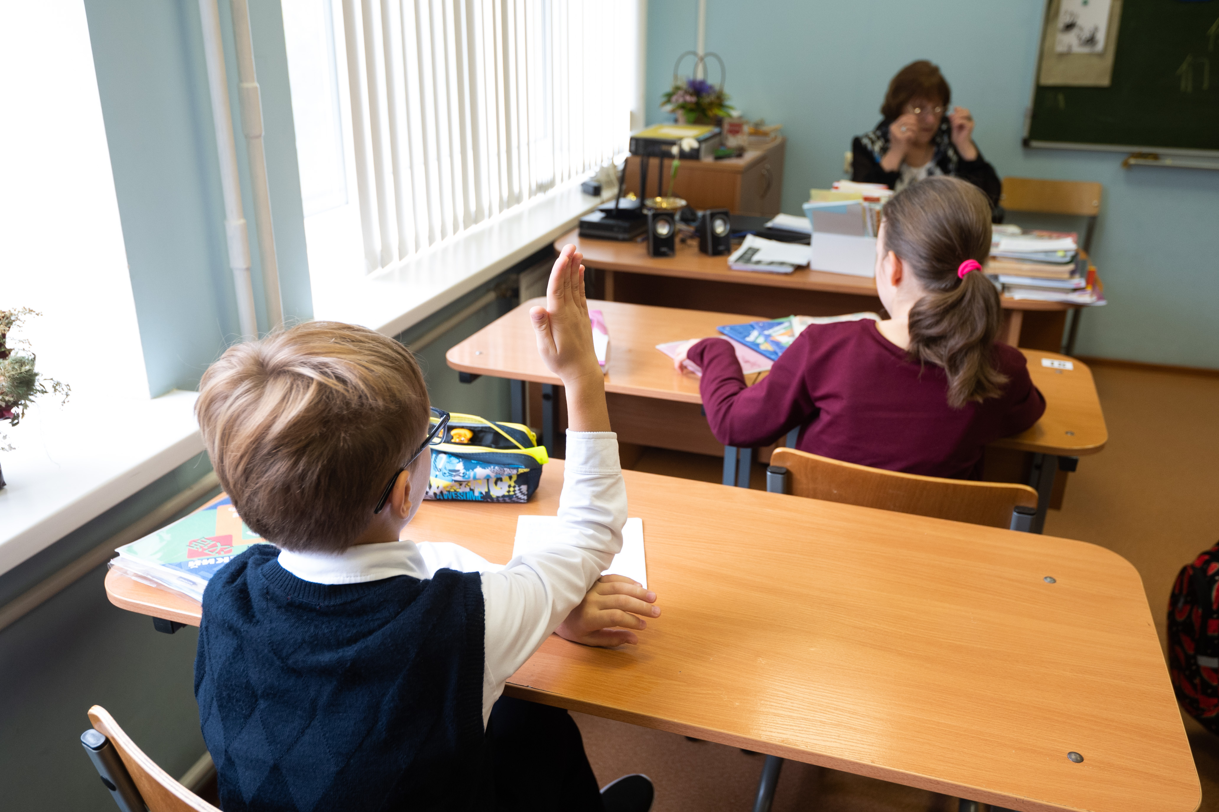 Выезды школьников. Школа 16 Омск преподаватели. Учителя школы номер 74 Омск. Весенние каникулы 2024 у школьников.