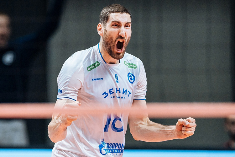 Максим Михайлов