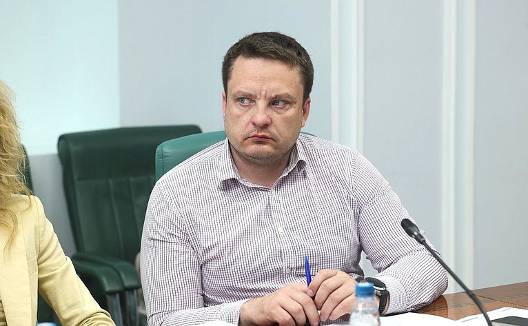 Совещание Комитета Совета Федерации по федеративному устройству, региональной политике, МСУ и делам Севера на тему «Актуальные проблемы проведения общих собраний собственников помещений в многоквартирных домах с использованием информационных систем»