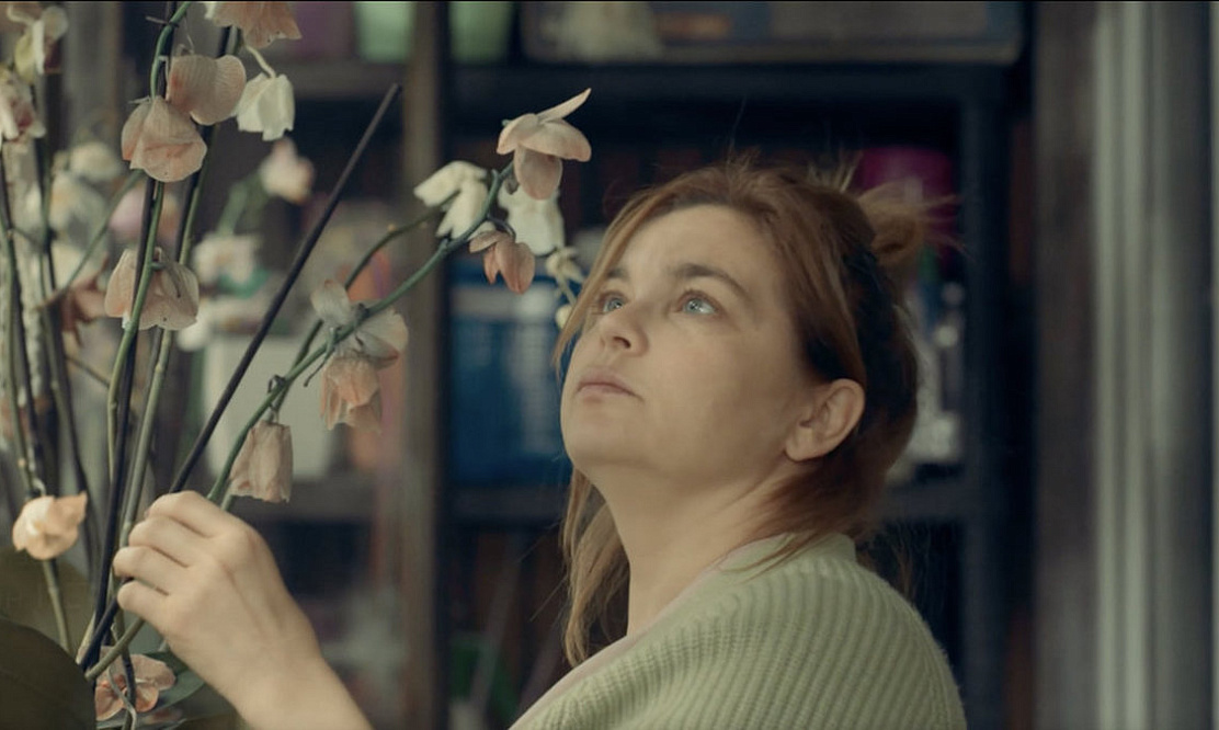 Откуда ни возьмись: все серии фантастического детектива «Гостья» выйдут в онлайн уже сегодня