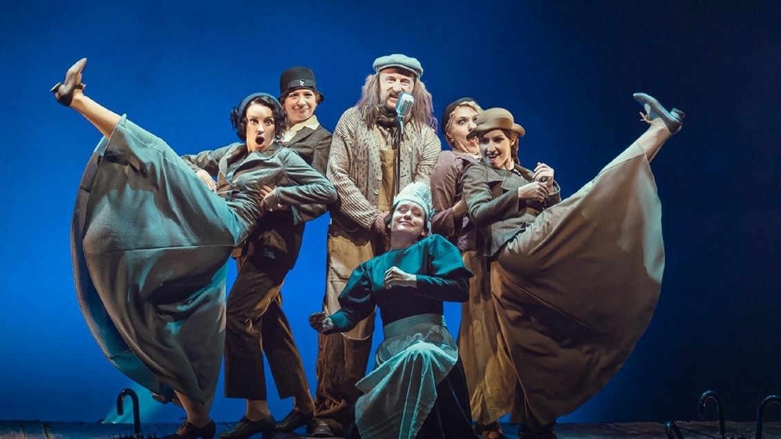 театр док спектакли. театр документальной пьесы театр. театрализованное представление. уайльд). спектакль в театре начался в 18 часов.