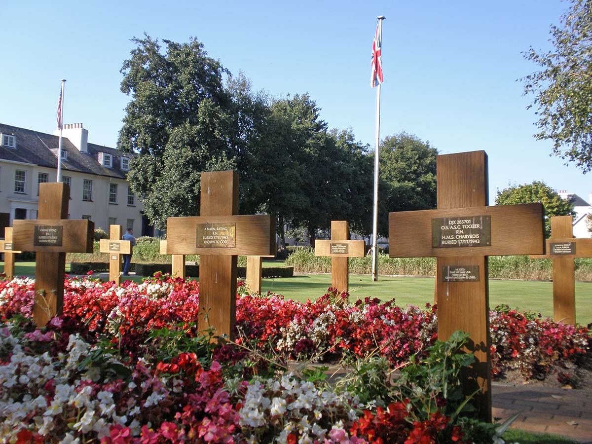 Могилы моряков с 