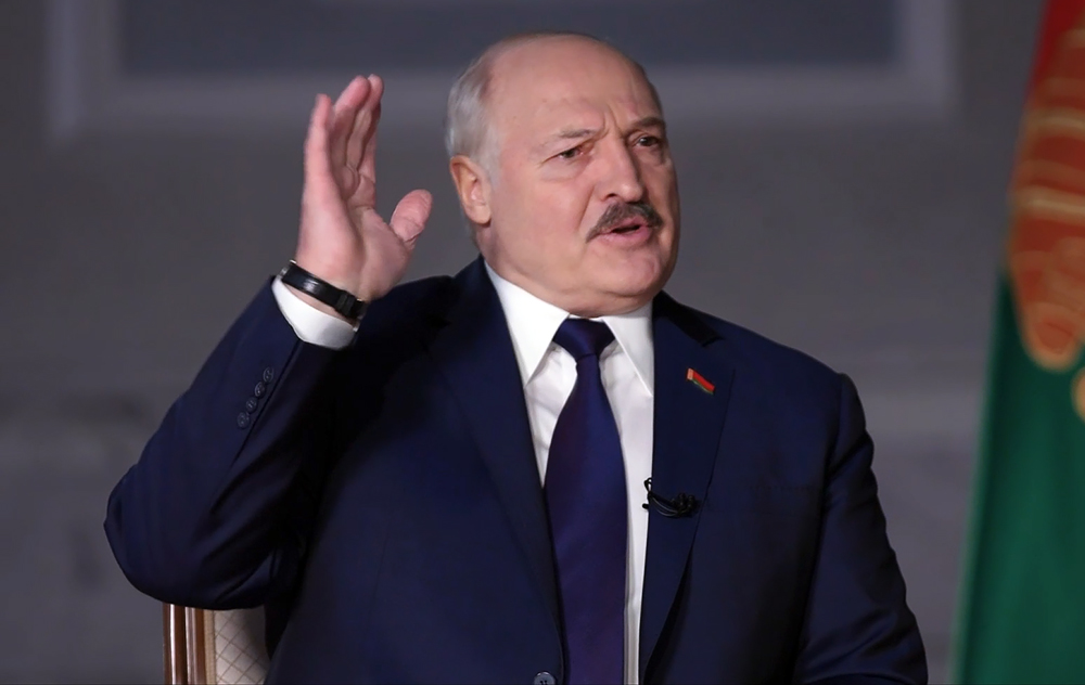 Лукашенко интервью соловьёву 2022. Лукашенко назвал бога белорусом. Лукашенко назвал бога белорусом. Президент белоруссии 2022 фото. Дмитрий лукашенко.