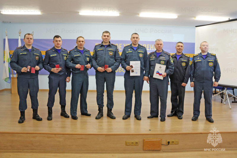 Кировские спaсaтели отметили День защитника Отeчества