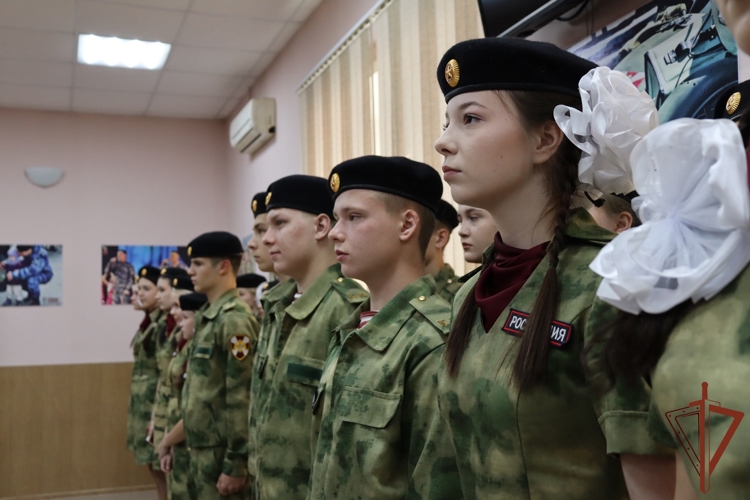 Мероприятия для школьников провели росгвардейцы на Дальнем Востоке