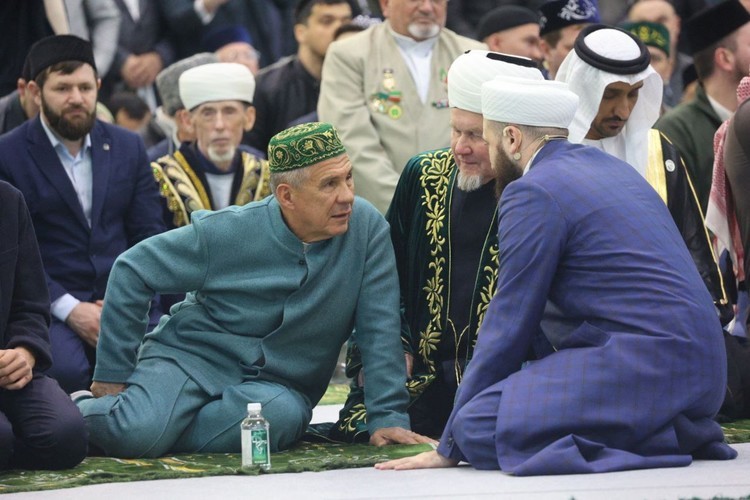 Время сухура и ифтара. Ифтар 2024 когда начинается. График намазов в уразу. Ифтар 2024 когда начинается. Календарь рамадан 2020 москва.