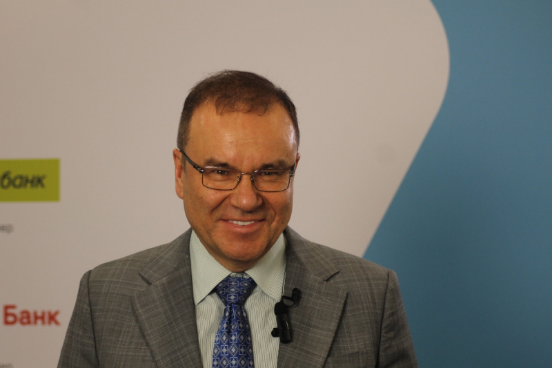 Дмитрий Зеленин