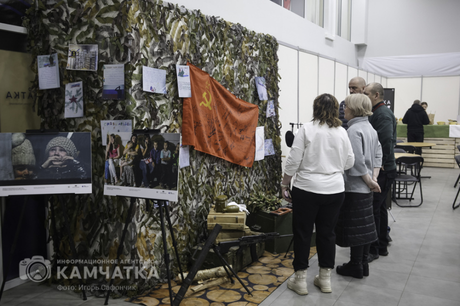 Камчатка объединилась ради Победы! (фоторепортаж). Фотография 19 Камчатка объединилась ради Победы! (фоторепортаж). Фото: «Камчатка Сегодня» \ Игорь Сафончик. Фотография 19