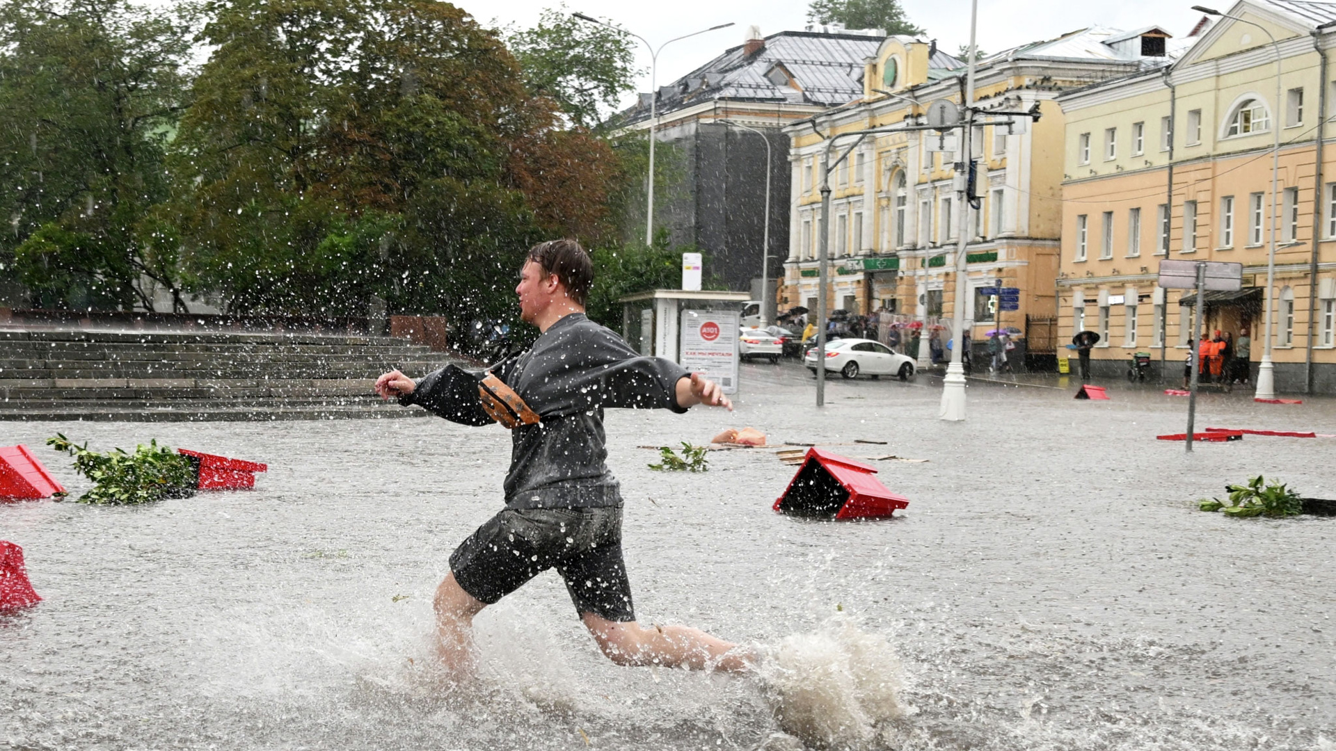 Ливень в Москве