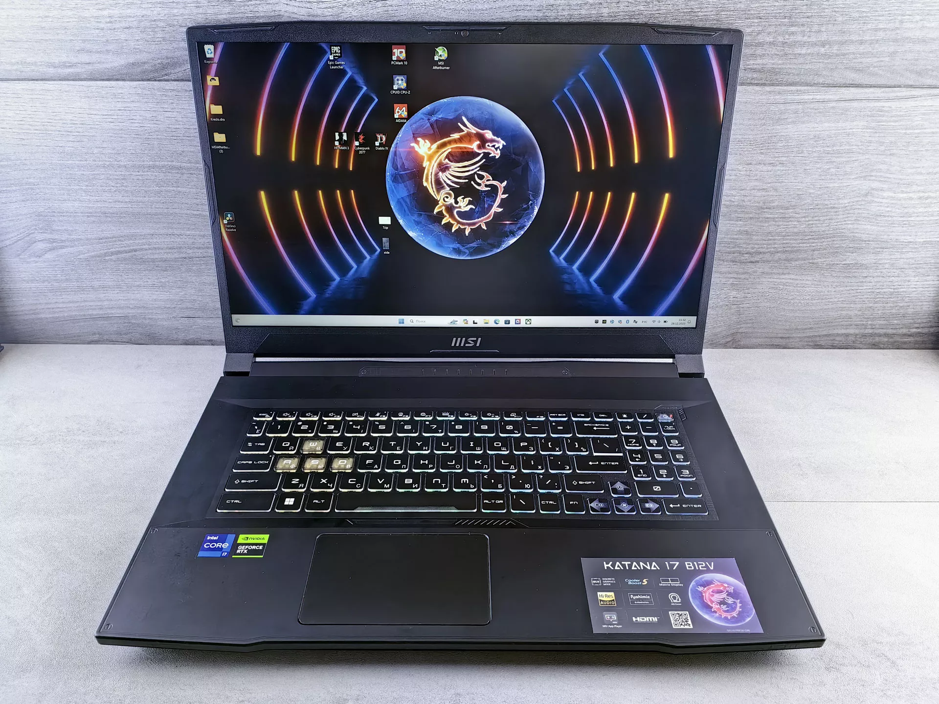 Обзор игрового ноутбука MSI Katana 17 B12VGK-274RU