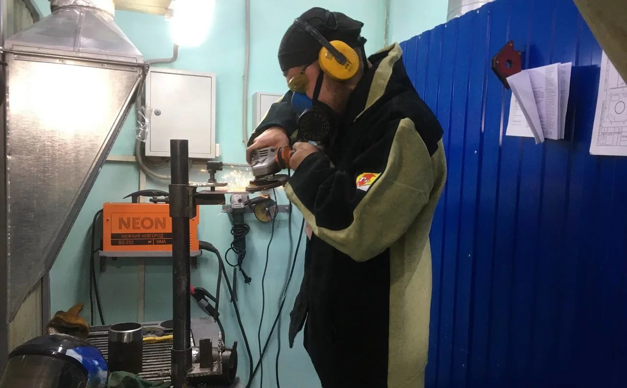 Конкурс сварщиков. Череп сварщик. Конкурс сварщиков пермь. Конкурс сварщиков 2024 в угнту. Конкурс профессионального мастерства лучший по профессии сварщик.