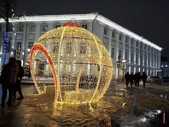 Новый год начался: в Ярославле открыли главный каток и дали старт гуляниям