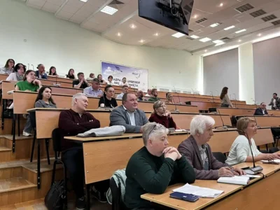 Фото 1. В Орле онкологи обсудили вопросы молекулярной биологии в лечении онкобольных