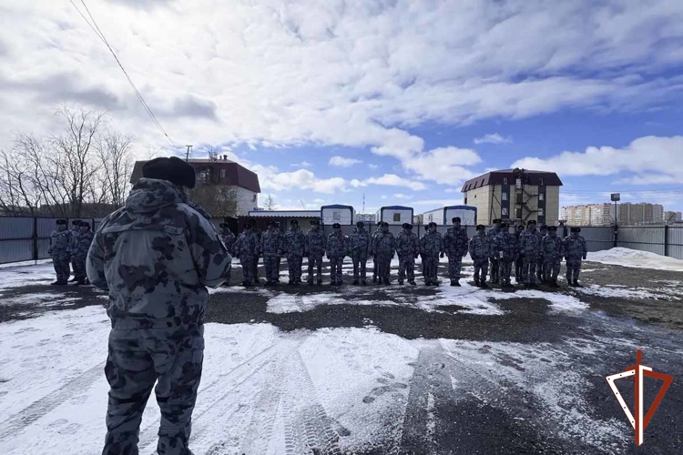 Новобранцы ОМОН «Север» на Ямале присягнули на верность Отечеству в преддверии Дня Победы