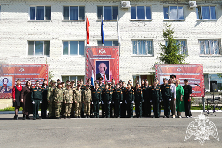 В Ульяновске воспитанники «Гвардейской смены» приняли присягу