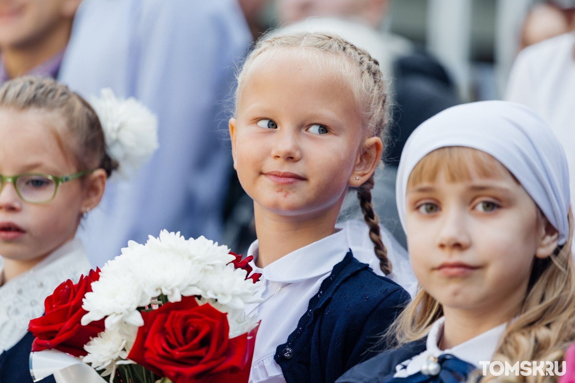 Банты в школу. Торжественная линейка в школе. Первый класс. Бантики в первый класс.