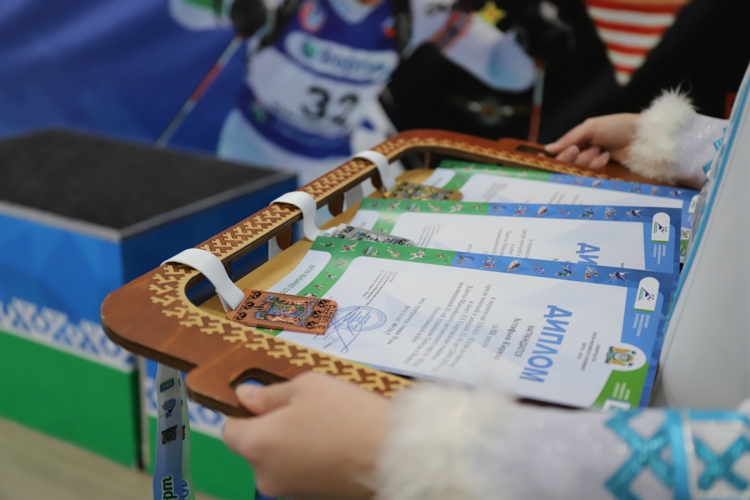 Первенство Югры по биатлону в память о сотруднике ОМОН «Стерх» торжественно завершилось в Ханты-Мансийске