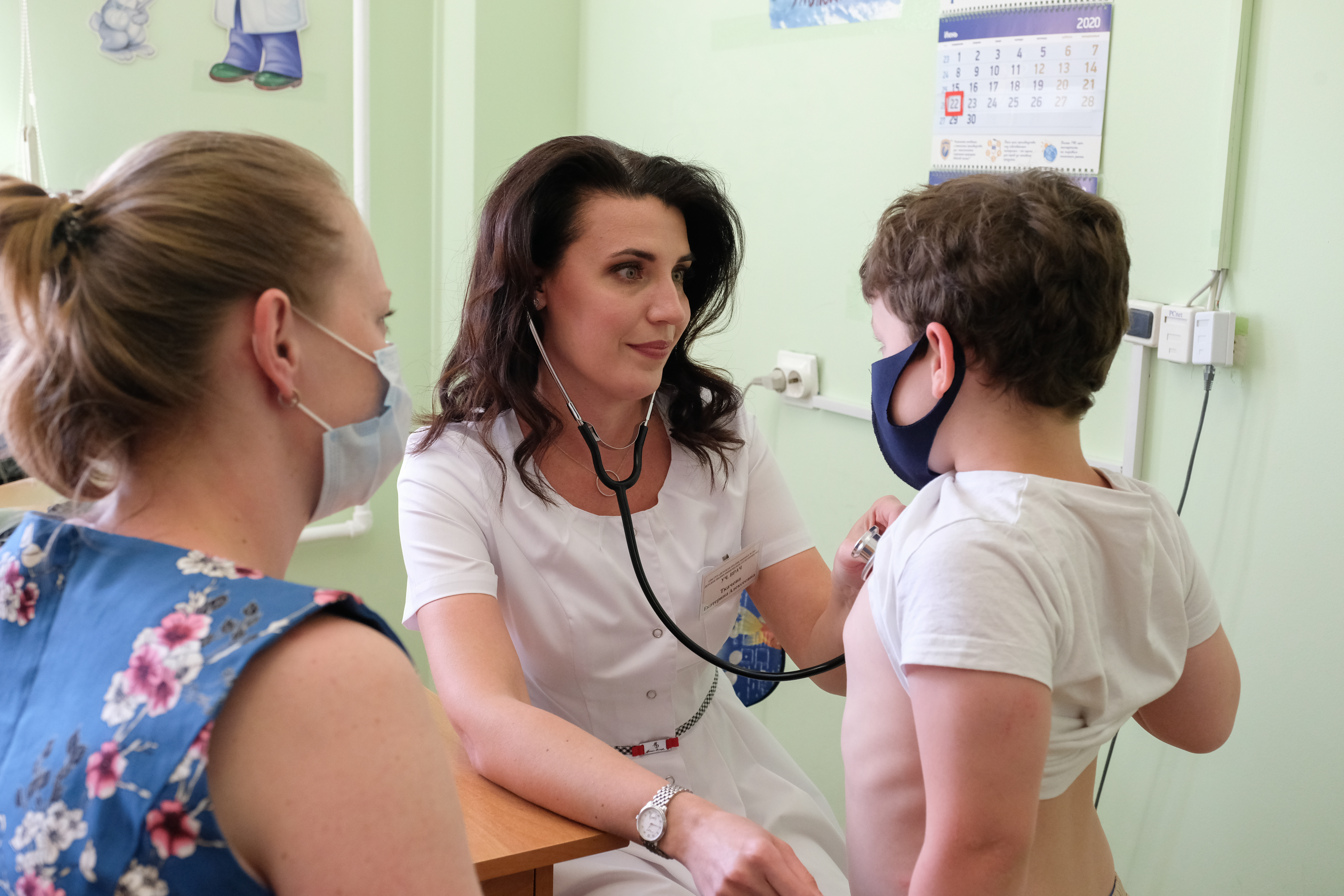 педиатр на дом. доктор для детей. доктор для детей. пройти педиатра. педиатр.