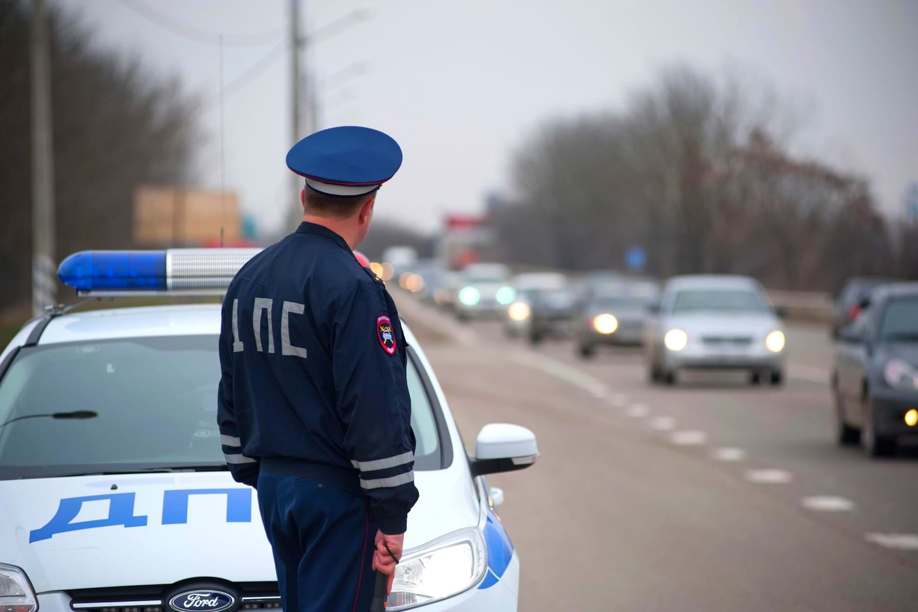 Полицейский автомобиль