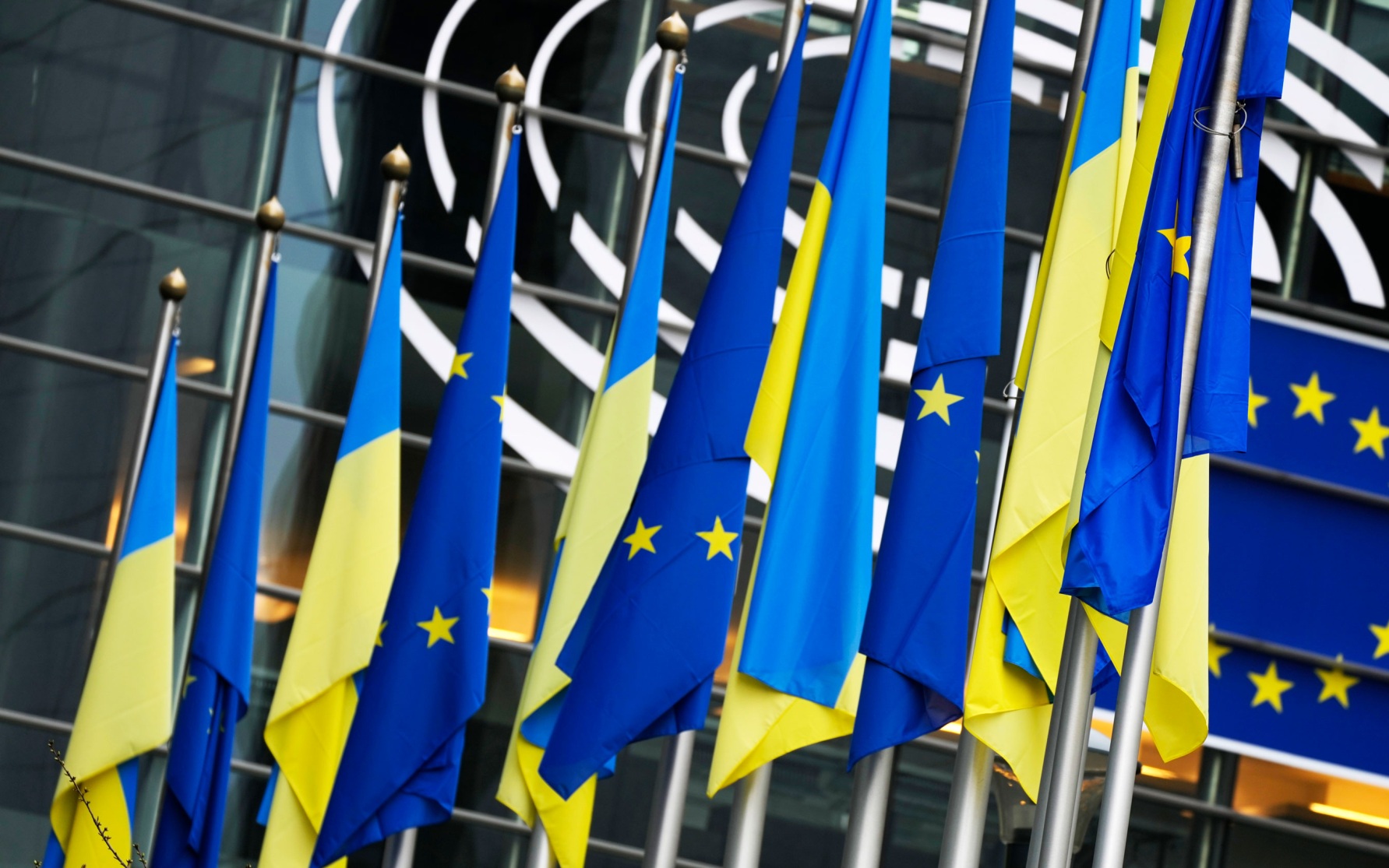 Эксперт Степанов: в ЕС стремятся к расширению конфликта на Украине ради прибыли