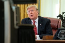 По словам политолога, Трамп считает, что скорейшая встреча Путина и Зеленского способна решить украинский конфликт