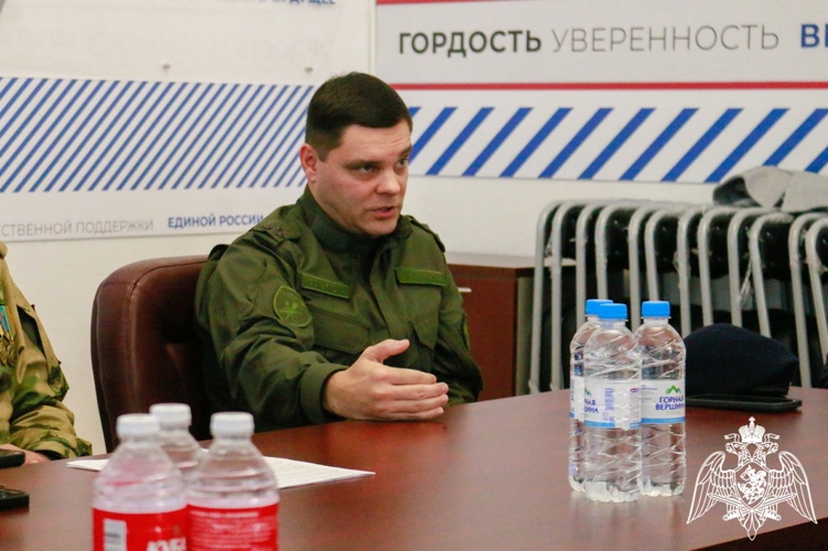 В День народного единства представитель руководства краевого Управления Росгвардии принял участие в круглом столе