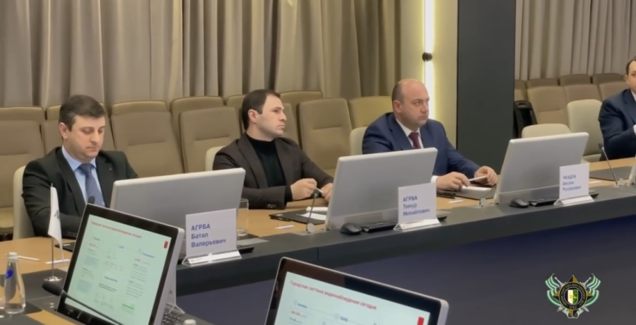 Делегация во главе с Тимуром Агрба и замминистра МВД Абхазии Бесланом Чкадуа посетила Департамент информационных технологий Москвы